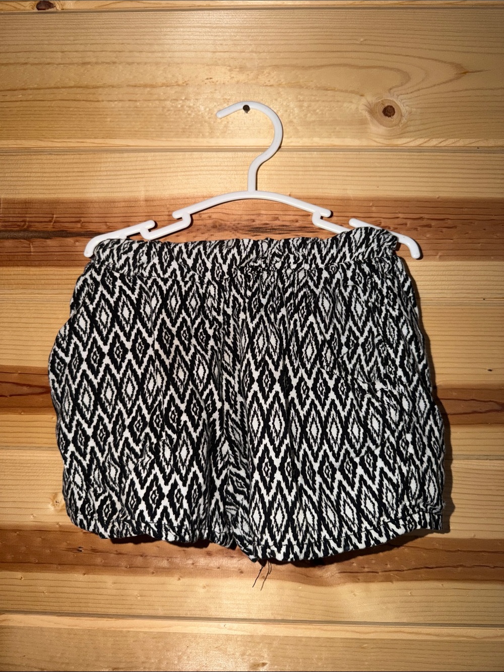 Bobbie Brooks Black & White Diamond Print High Waist Shorts